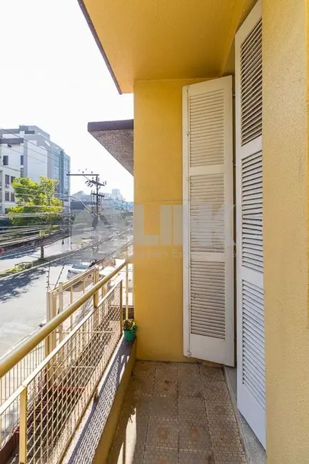 Apartamento com 2 quartos à venda, 64m2 em Azenha, Porto Alegre - RS - imagem 8 Foto 8 de Apartamento com 2 quartos à venda, 64m2 em Azenha, Porto Alegre - RS