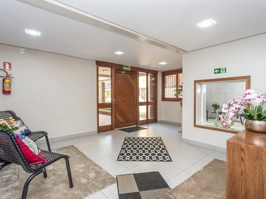 Apartamento com 1 quarto à venda, 73m2 em Higienópolis, Porto Alegre - RS - imagem 6 Foto 6 de Apartamento com 1 quarto à venda, 73m2 em Higienópolis, Porto Alegre - RS