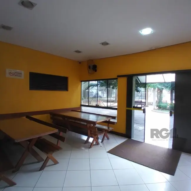 Apartamento com 2 quartos à venda, 52m2 em Vila Nova, Porto Alegre - RS - imagem 9 Foto 9 de Apartamento com 2 quartos à venda, 52m2 em Vila Nova, Porto Alegre - RS