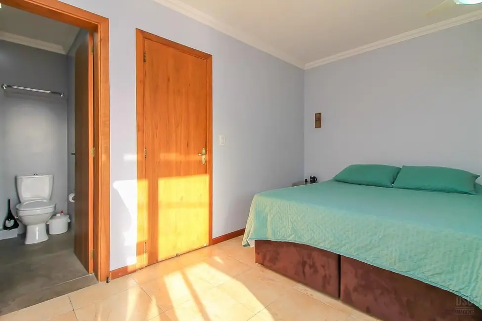 Foto 5 de Casa com 3 quartos à venda, 155m2 em Hípica, Porto Alegre - RS