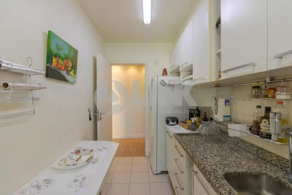 Foto 8 de Apartamento com 3 quartos à venda, 89m2 em Vila Ipiranga, Porto Alegre - RS
