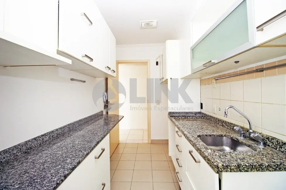 Apartamento com 3 quartos à venda, 89m2 em Vila Ipiranga, Porto Alegre - RS - imagem 9 Foto 9 de Apartamento com 3 quartos à venda, 89m2 em Vila Ipiranga, Porto Alegre - RS