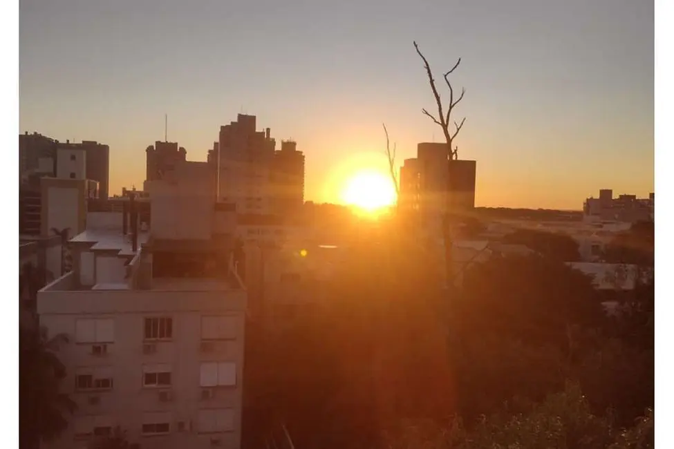 Foto 3 de Apartamento com 3 quartos à venda, 120m2 em Menino Deus, Porto Alegre - RS