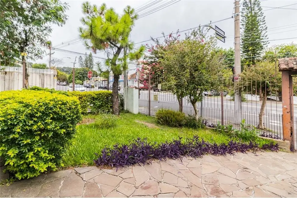 Foto 4 de Casa com 4 quartos à venda, 313m2 em Cavalhada, Porto Alegre - RS