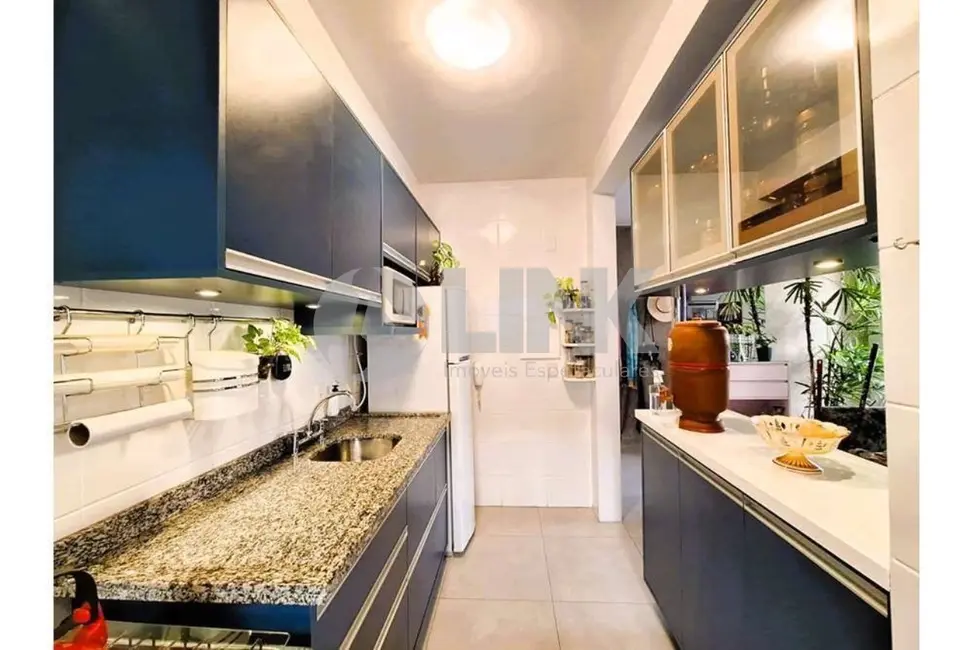 Foto 9 de Apartamento com 3 quartos à venda, 64m2 em Cristal, Porto Alegre - RS