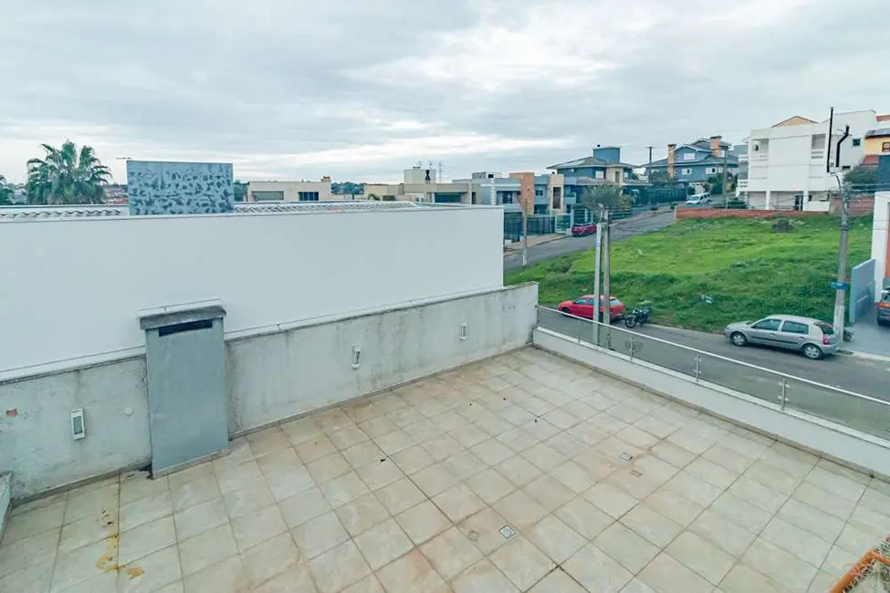 Casa com 3 quartos à venda, 380m2 em Mário Quintana, Porto Alegre - RS - imagem 8 Foto 8 de Casa com 3 quartos à venda, 380m2 em Mário Quintana, Porto Alegre - RS