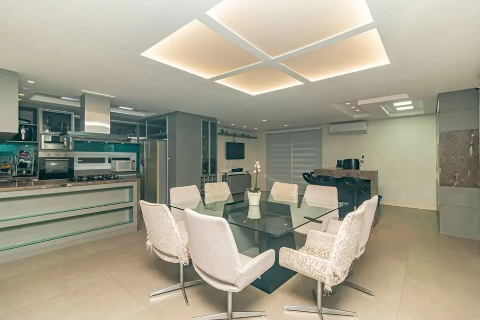 Casa com 3 quartos à venda, 380m2 em Mário Quintana, Porto Alegre - RS - imagem 2 Foto 2 de Casa com 3 quartos à venda, 380m2 em Mário Quintana, Porto Alegre - RS