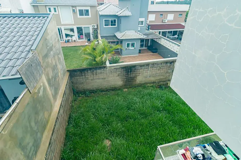 Casa com 3 quartos à venda, 380m2 em Mário Quintana, Porto Alegre - RS - imagem 5 Foto 5 de Casa com 3 quartos à venda, 380m2 em Mário Quintana, Porto Alegre - RS