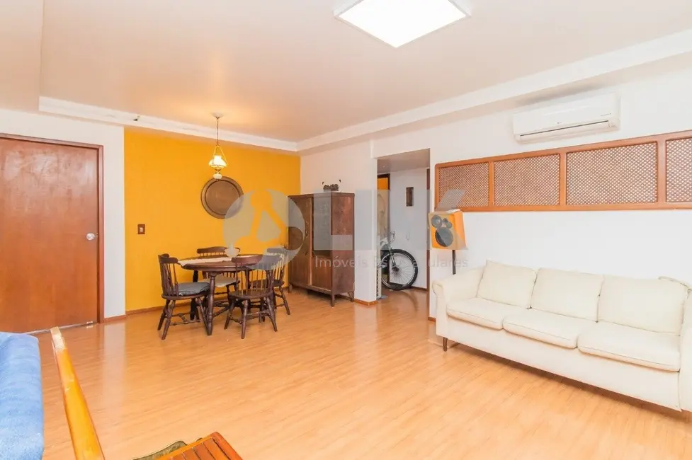 Apartamento com 3 quartos à venda, 165m2 em Moinhos de Vento, Porto Alegre - RS - imagem 5 Foto 5 de Apartamento com 3 quartos à venda, 165m2 em Moinhos de Vento, Porto Alegre - RS