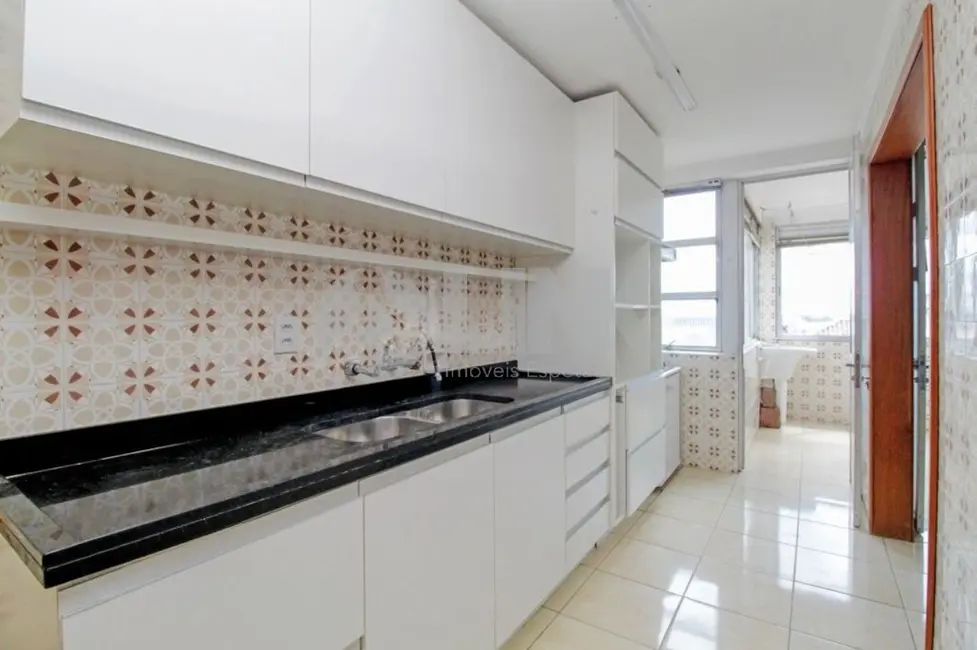 Apartamento com 3 quartos à venda, 165m2 em Moinhos de Vento, Porto Alegre - RS - imagem 9 Foto 9 de Apartamento com 3 quartos à venda, 165m2 em Moinhos de Vento, Porto Alegre - RS