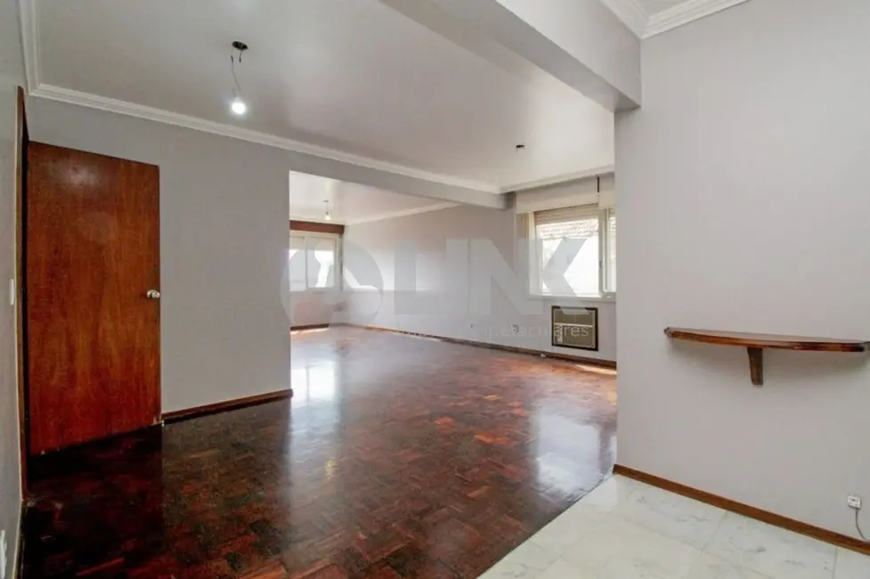 Apartamento com 3 quartos à venda, 165m2 em Moinhos de Vento, Porto Alegre - RS - imagem 1 Foto 1 de Apartamento com 3 quartos à venda, 165m2 em Moinhos de Vento, Porto Alegre - RS