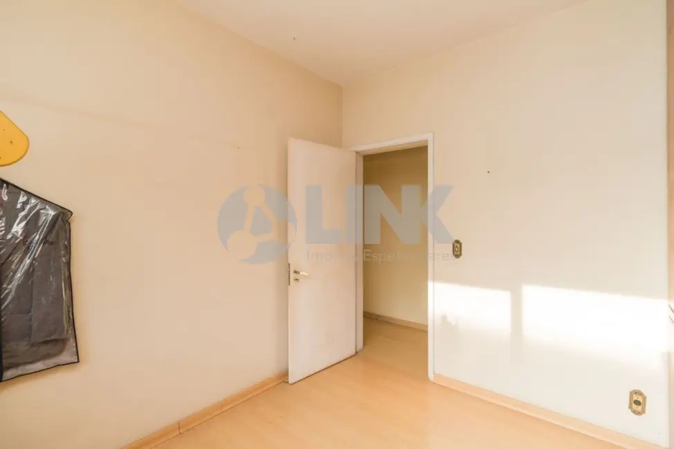 Foto 8 de Apartamento com 3 quartos à venda, 127m2 em Moinhos de Vento, Porto Alegre - RS