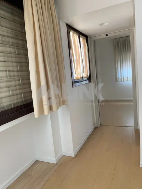 Apartamento com 1 quarto à venda, 45m2 em Higienópolis, Porto Alegre - RS - imagem 8 Foto 8 de Apartamento com 1 quarto à venda, 45m2 em Higienópolis, Porto Alegre - RS