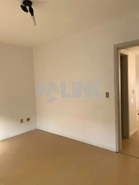 Apartamento com 1 quarto à venda, 45m2 em Higienópolis, Porto Alegre - RS - imagem 3 Foto 3 de Apartamento com 1 quarto à venda, 45m2 em Higienópolis, Porto Alegre - RS