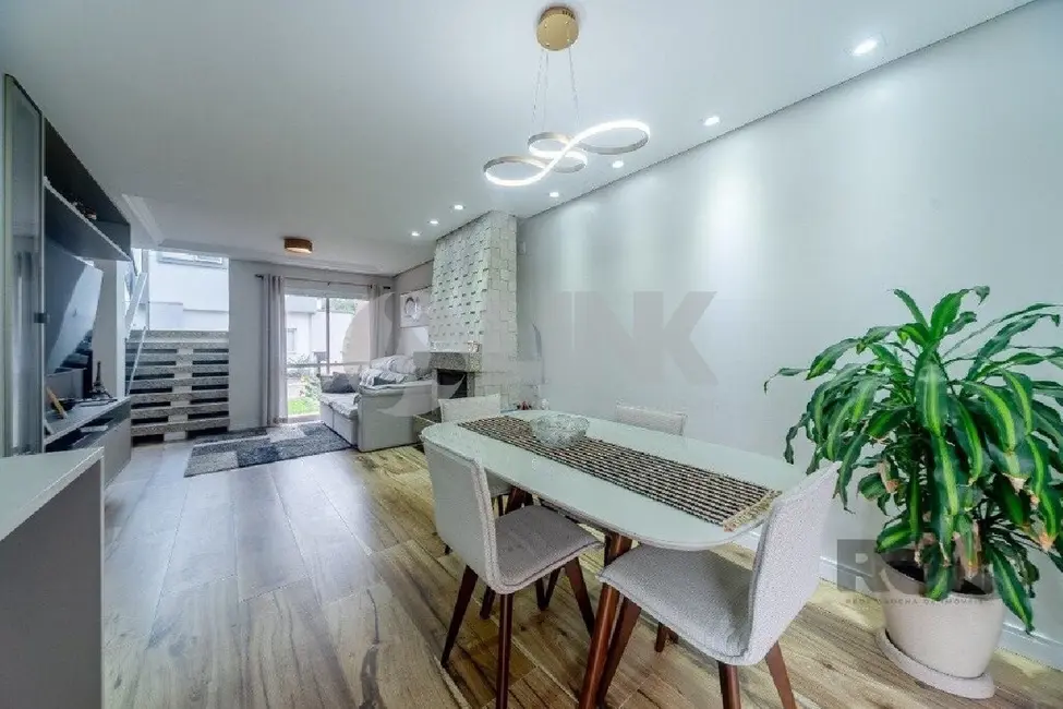 Foto 3 de Casa de Condomínio com 3 quartos à venda, 176m2 em Hípica, Porto Alegre - RS