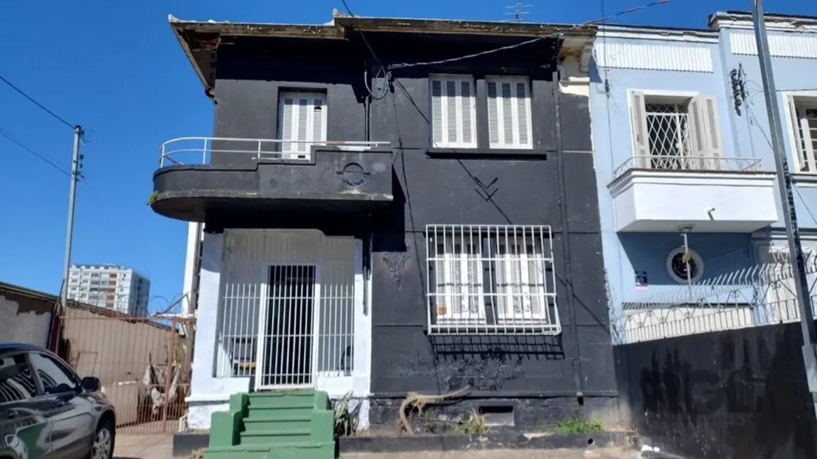 Foto 1 de Casa com 5 quartos à venda, 200m2 em Azenha, Porto Alegre - RS