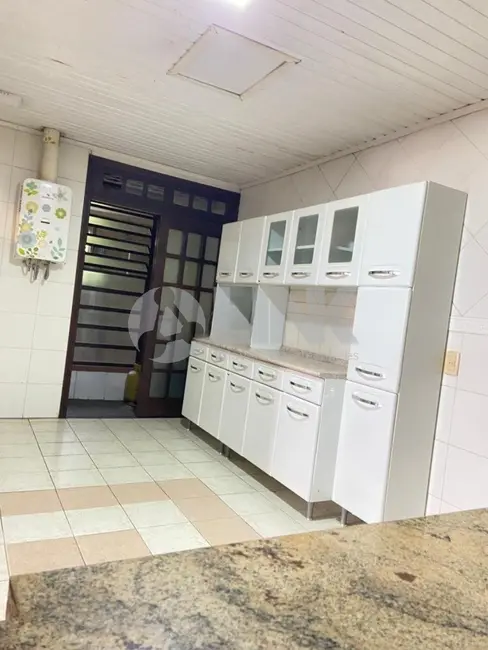 Foto 3 de Apartamento com 2 quartos à venda, 73m2 em Menino Deus, Porto Alegre - RS