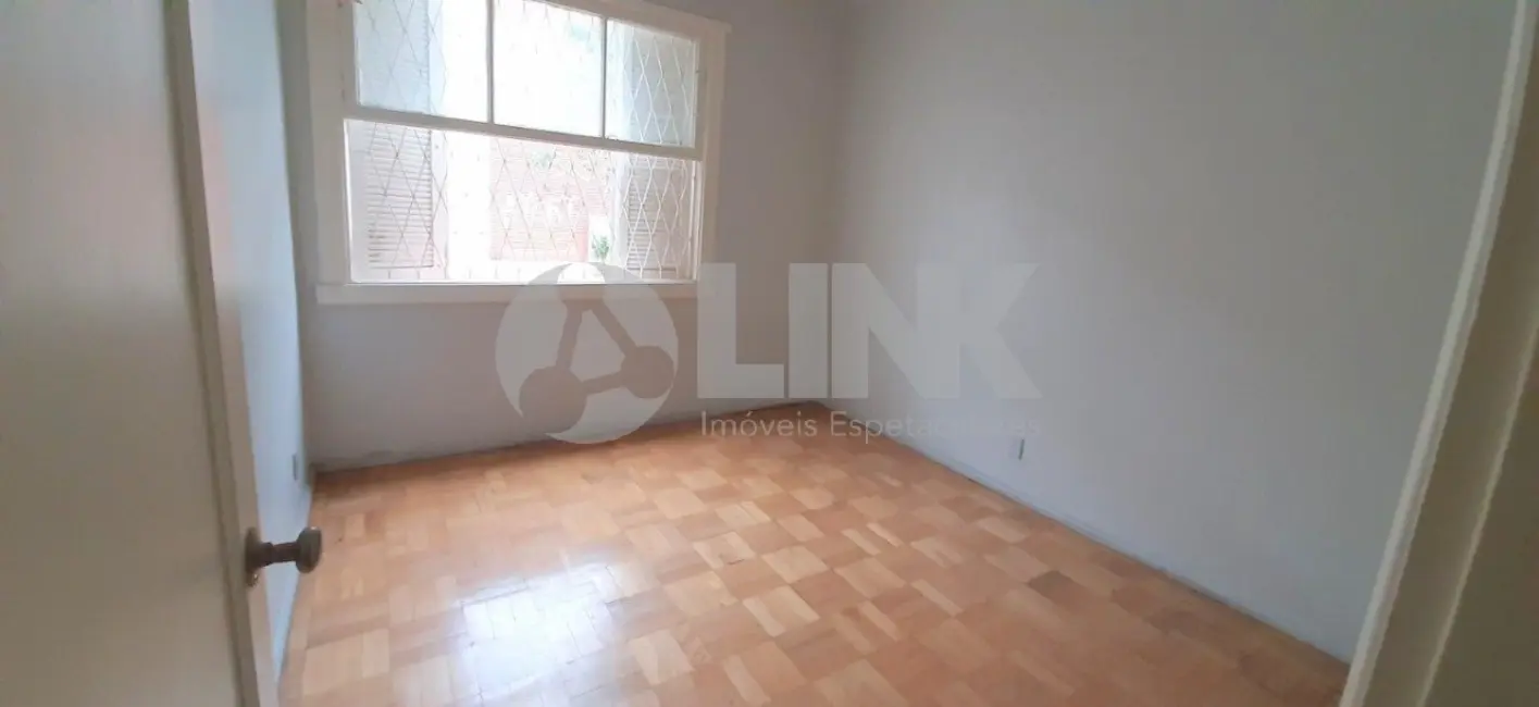 Foto 2 de Apartamento com 3 quartos à venda, 85m2 em Menino Deus, Porto Alegre - RS