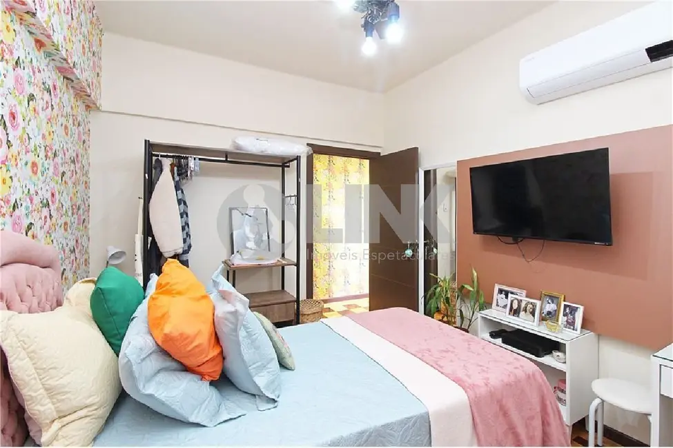 Apartamento com 3 quartos à venda, 94m2 em Independência, Porto Alegre - RS - imagem 9 Foto 9 de Apartamento com 3 quartos à venda, 94m2 em Independência, Porto Alegre - RS
