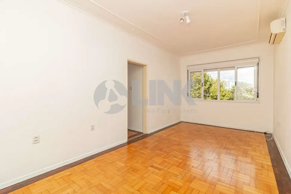 Foto 2 de Apartamento com 2 quartos à venda, 68m2 em Santana, Porto Alegre - RS