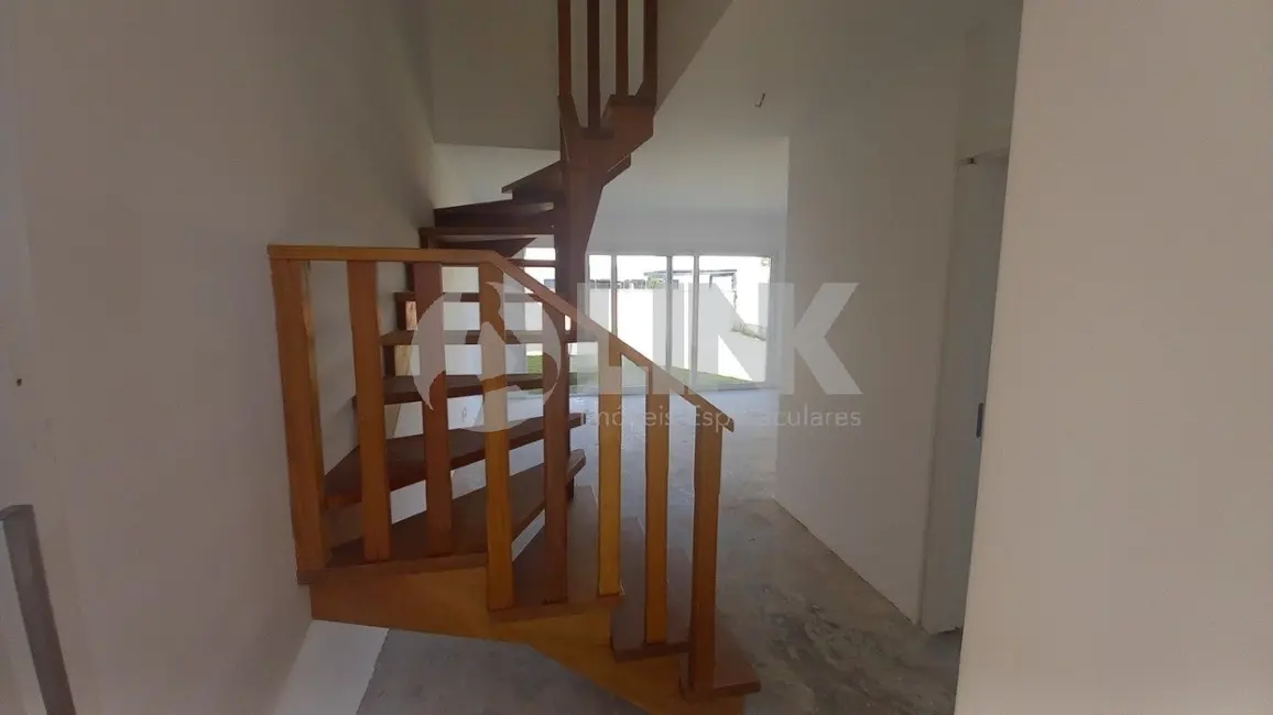 Casa de Condomínio com 3 quartos à venda, 99m2 em Lomba do Pinheiro, Porto Alegre - RS - imagem 5 Foto 5 de Casa de Condomínio com 3 quartos à venda, 99m2 em Lomba do Pinheiro, Porto Alegre - RS