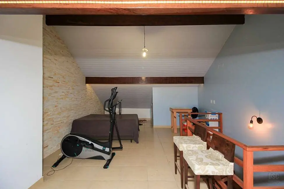 Casa com 3 quartos à venda, 167m2 em Espírito Santo, Porto Alegre - RS - imagem 6 Foto 6 de Casa com 3 quartos à venda, 167m2 em Espírito Santo, Porto Alegre - RS