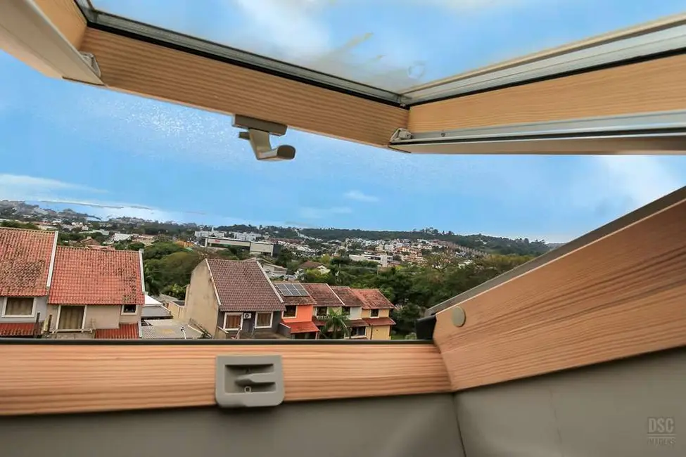 Casa com 3 quartos à venda, 167m2 em Espírito Santo, Porto Alegre - RS - imagem 5 Foto 5 de Casa com 3 quartos à venda, 167m2 em Espírito Santo, Porto Alegre - RS