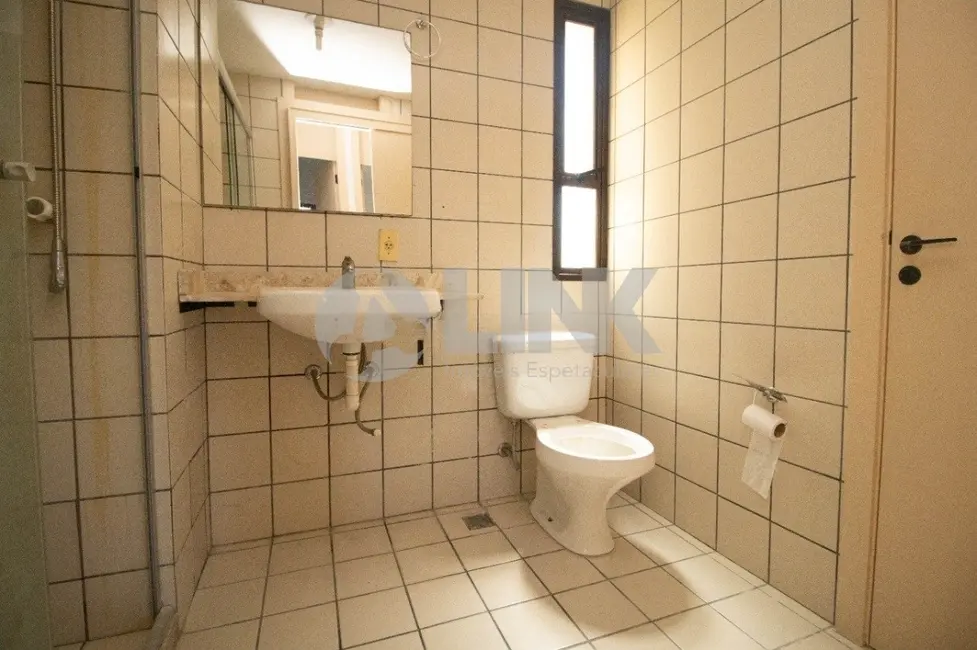 Apartamento com 3 quartos à venda, 68m2 em Teresópolis, Porto Alegre - RS - imagem 9 Foto 9 de Apartamento com 3 quartos à venda, 68m2 em Teresópolis, Porto Alegre - RS