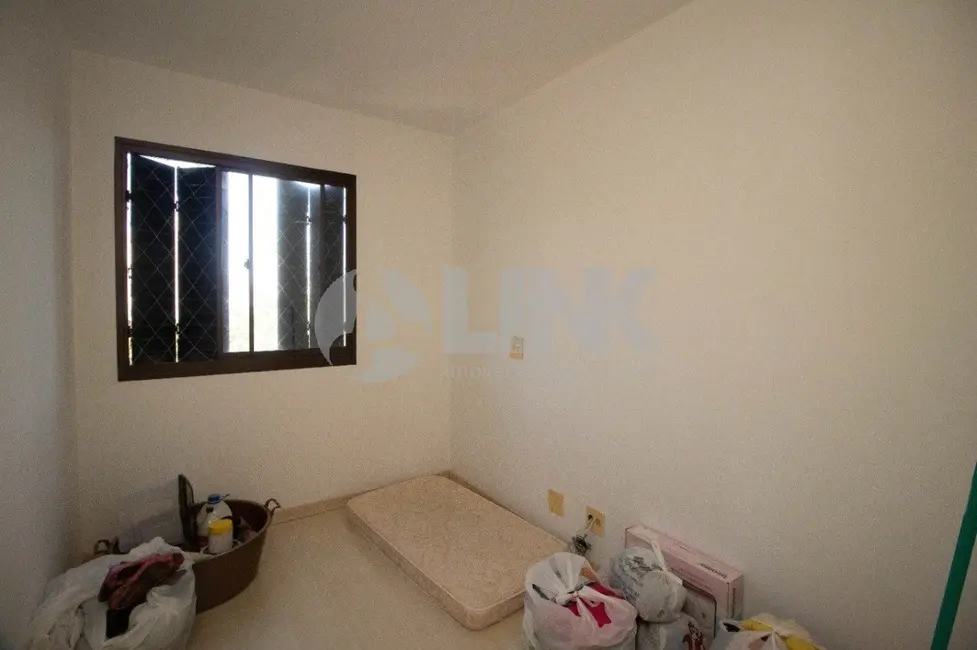 Apartamento com 3 quartos à venda, 68m2 em Teresópolis, Porto Alegre - RS - imagem 8 Foto 8 de Apartamento com 3 quartos à venda, 68m2 em Teresópolis, Porto Alegre - RS