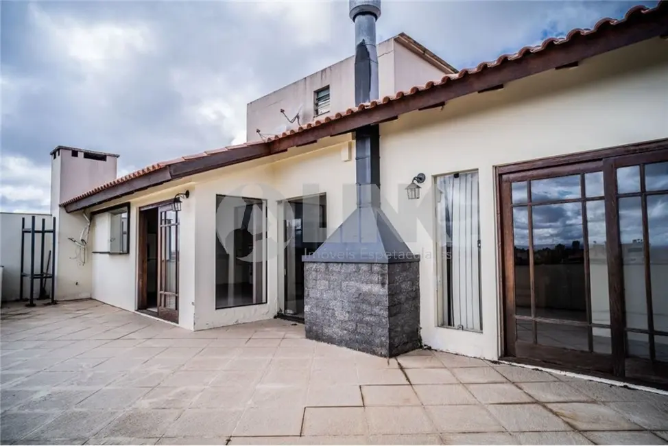 Apartamento com 3 quartos à venda, 255m2 em Porto Alegre - RS - imagem 2 Foto 2 de Apartamento com 3 quartos à venda, 255m2 em Porto Alegre - RS