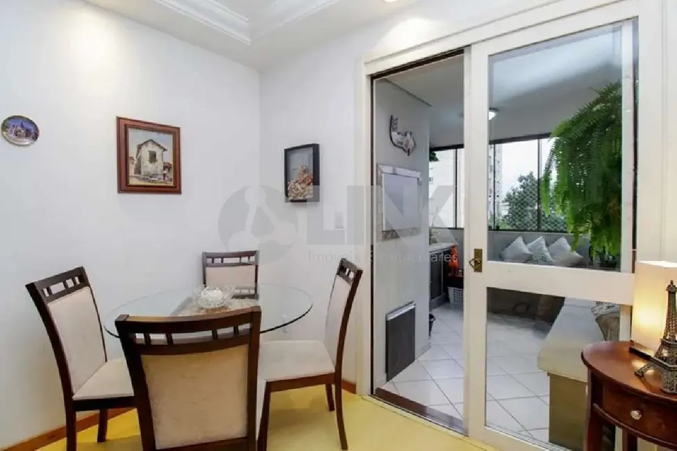 Foto 4 de Apartamento com 2 quartos à venda, 75m2 em Santana, Porto Alegre - RS