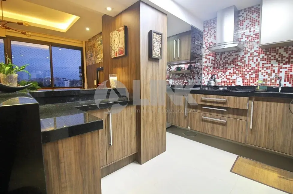 Apartamento com 3 quartos à venda, 74m2 em Cristo Redentor, Porto Alegre - RS - imagem 6 Foto 6 de Apartamento com 3 quartos à venda, 74m2 em Cristo Redentor, Porto Alegre - RS