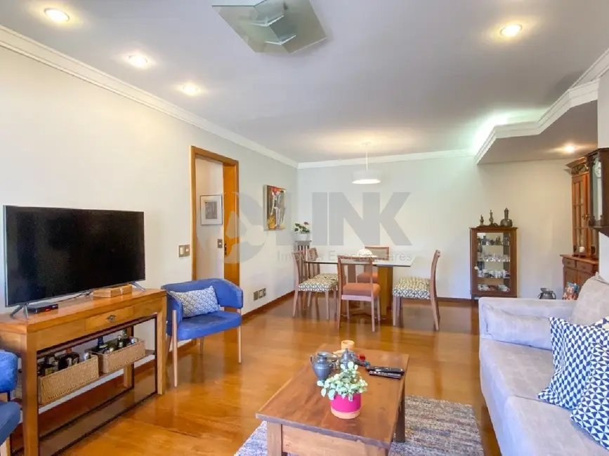 Apartamento com 3 quartos à venda, 141m2 em Moinhos de Vento, Porto Alegre - RS - imagem 7 Foto 7 de Apartamento com 3 quartos à venda, 141m2 em Moinhos de Vento, Porto Alegre - RS