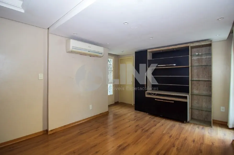 Apartamento com 3 quartos à venda, 105m2 em Petrópolis, Porto Alegre - RS - imagem 4 Foto 4 de Apartamento com 3 quartos à venda, 105m2 em Petrópolis, Porto Alegre - RS