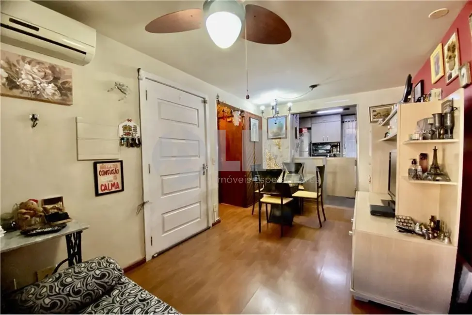 Foto 2 de Casa de Condomínio com 2 quartos à venda, 68m2 em Jardim Itu, Porto Alegre - RS