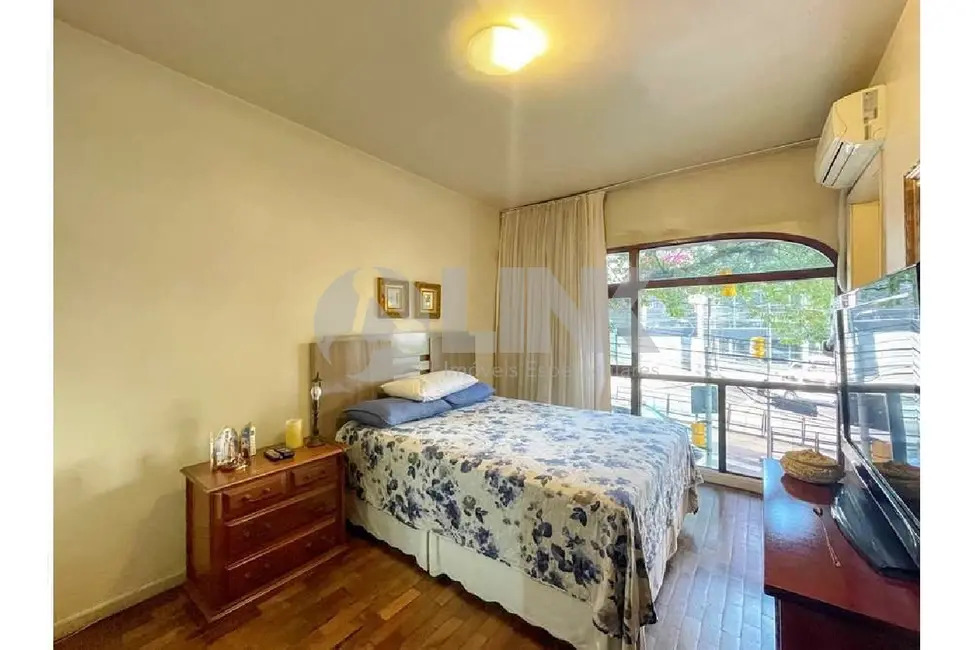 Foto 7 de Apartamento com 3 quartos à venda, 115m2 em Rio Branco, Porto Alegre - RS