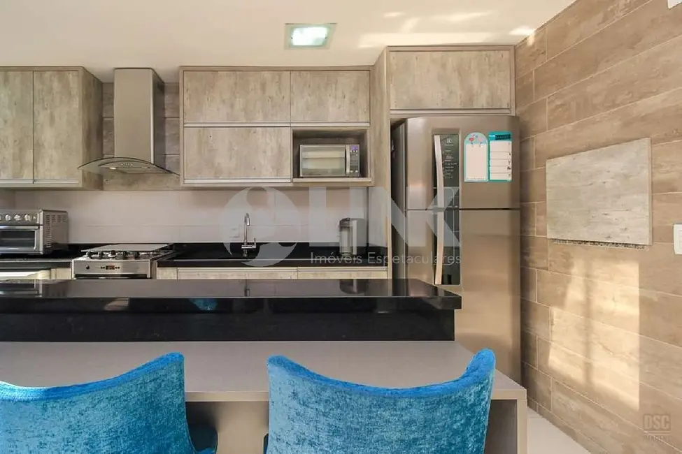 Apartamento com 3 quartos à venda, 74m2 em Teresópolis, Porto Alegre - RS - imagem 8 Foto 8 de Apartamento com 3 quartos à venda, 74m2 em Teresópolis, Porto Alegre - RS