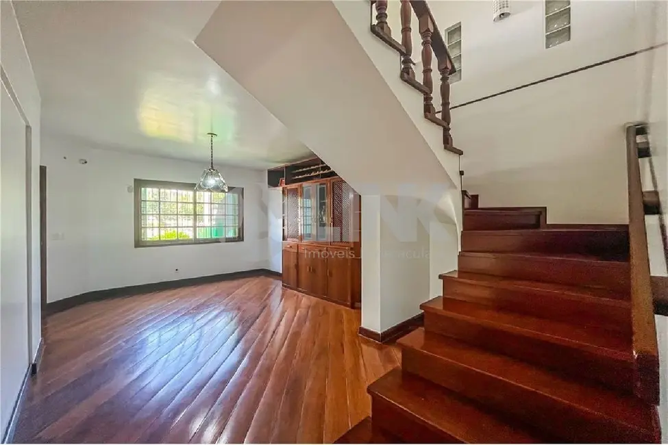 Casa com 4 quartos à venda, 224m2 em Vila Ipiranga, Porto Alegre - RS - imagem 9 Foto 9 de Casa com 4 quartos à venda, 224m2 em Vila Ipiranga, Porto Alegre - RS