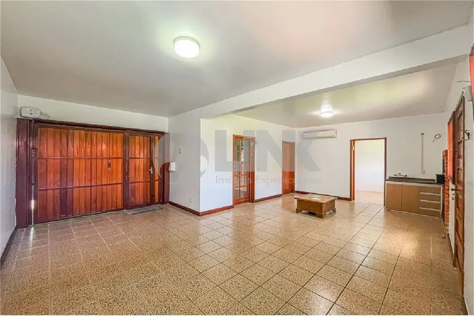 Casa com 4 quartos à venda, 224m2 em Vila Ipiranga, Porto Alegre - RS - imagem 8 Foto 8 de Casa com 4 quartos à venda, 224m2 em Vila Ipiranga, Porto Alegre - RS