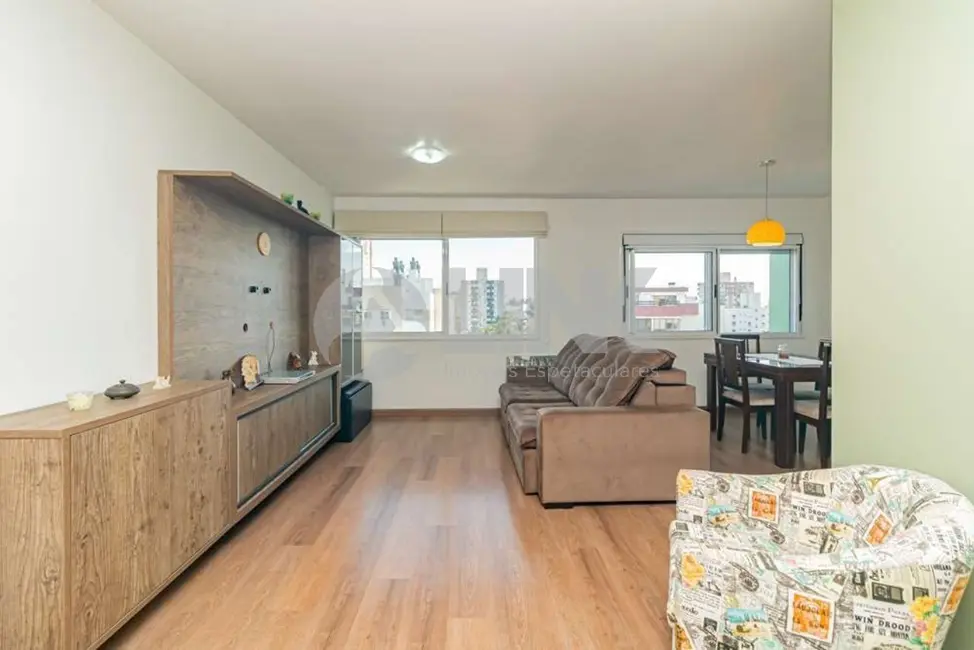 Foto 3 de Apartamento com 2 quartos à venda, 71m2 em Rio Branco, Porto Alegre - RS