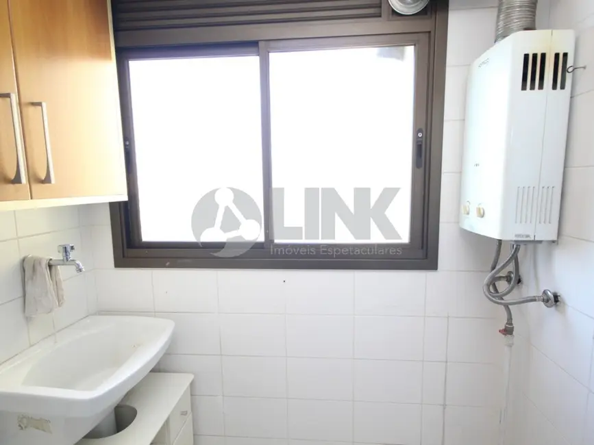 Foto 9 de Apartamento com 2 quartos à venda, 72m2 em Passo da Areia, Porto Alegre - RS