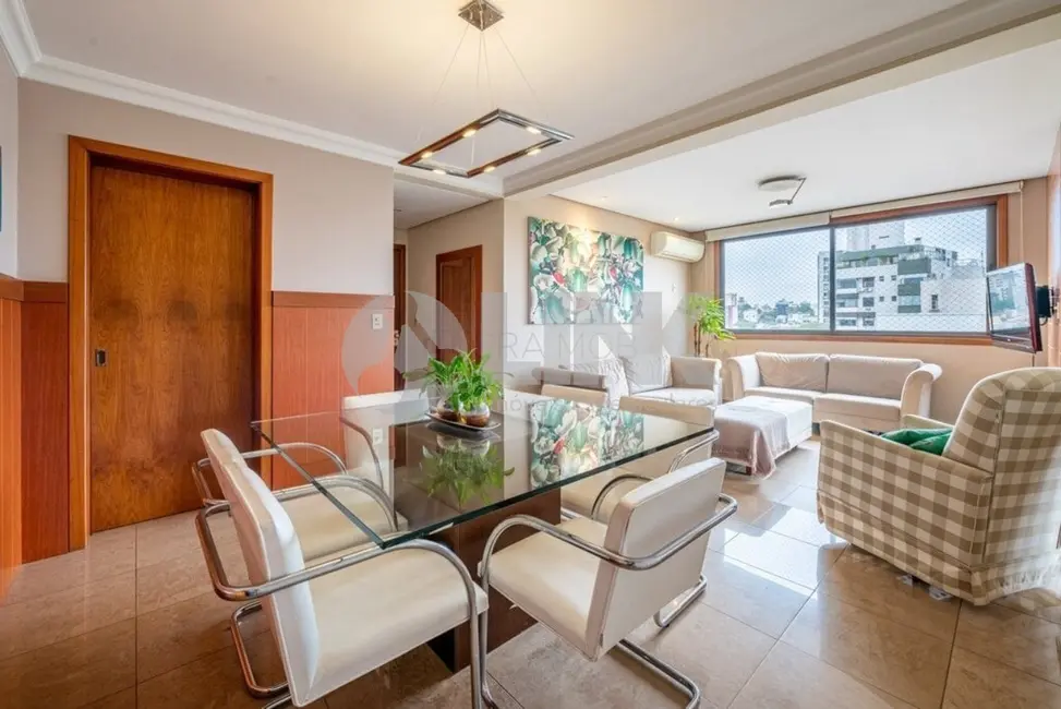 Foto 9 de Apartamento com 3 quartos à venda, 117m2 em Petrópolis, Porto Alegre - RS