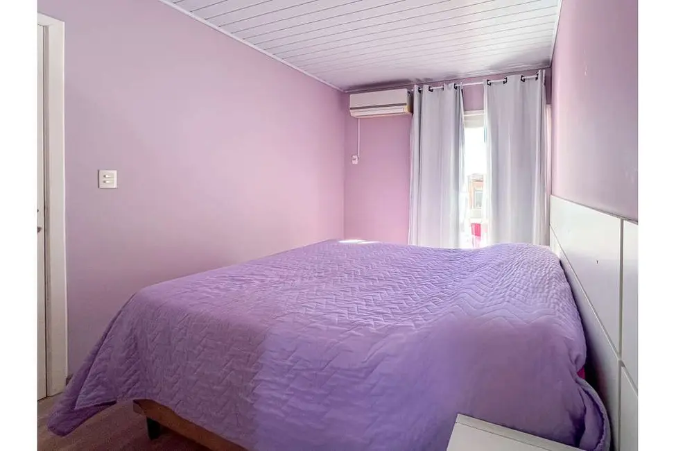 Casa com 2 quartos à venda, 76m2 em Nossa Senhora das Graças, Canoas - RS - imagem 9 Foto 9 de Casa com 2 quartos à venda, 76m2 em Nossa Senhora das Graças, Canoas - RS