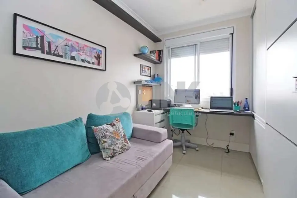 Apartamento com 3 quartos à venda, 74m2 em Passo da Areia, Porto Alegre - RS - imagem 8 Foto 8 de Apartamento com 3 quartos à venda, 74m2 em Passo da Areia, Porto Alegre - RS