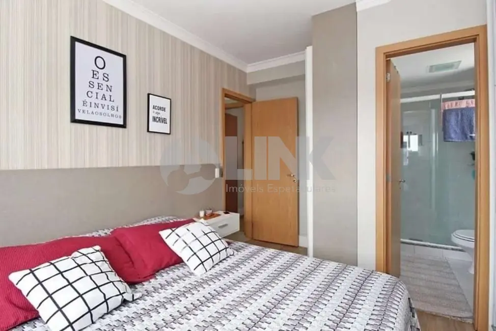 Apartamento com 3 quartos à venda, 74m2 em Passo da Areia, Porto Alegre - RS - imagem 7 Foto 7 de Apartamento com 3 quartos à venda, 74m2 em Passo da Areia, Porto Alegre - RS