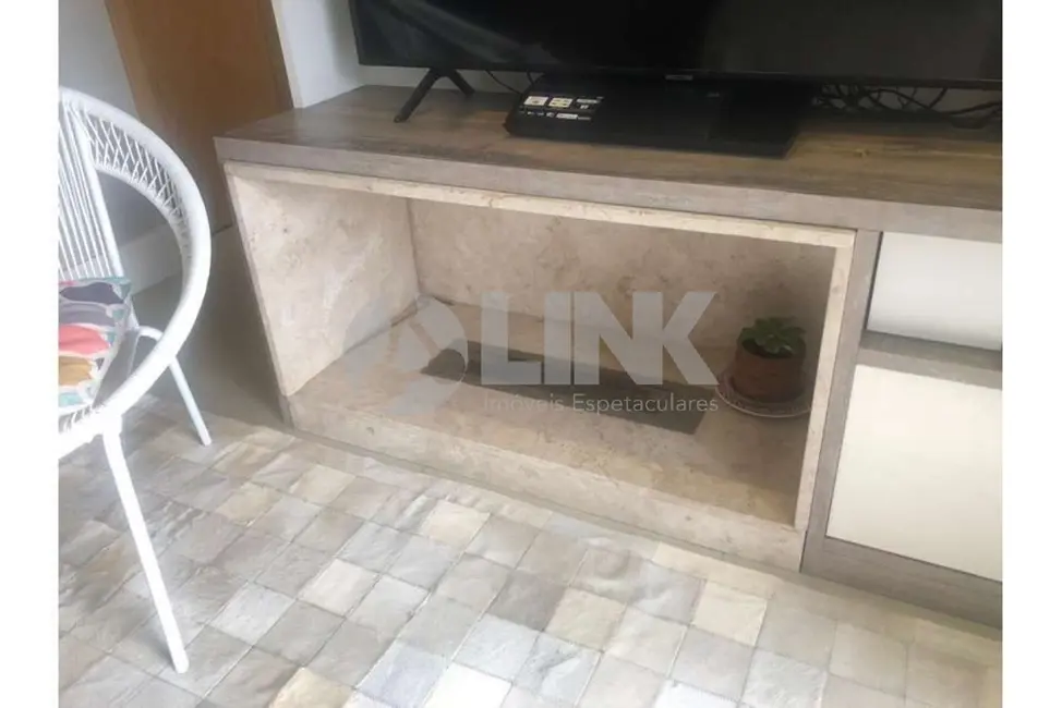 Apartamento com 3 quartos à venda, 74m2 em Passo da Areia, Porto Alegre - RS - imagem 5 Foto 5 de Apartamento com 3 quartos à venda, 74m2 em Passo da Areia, Porto Alegre - RS