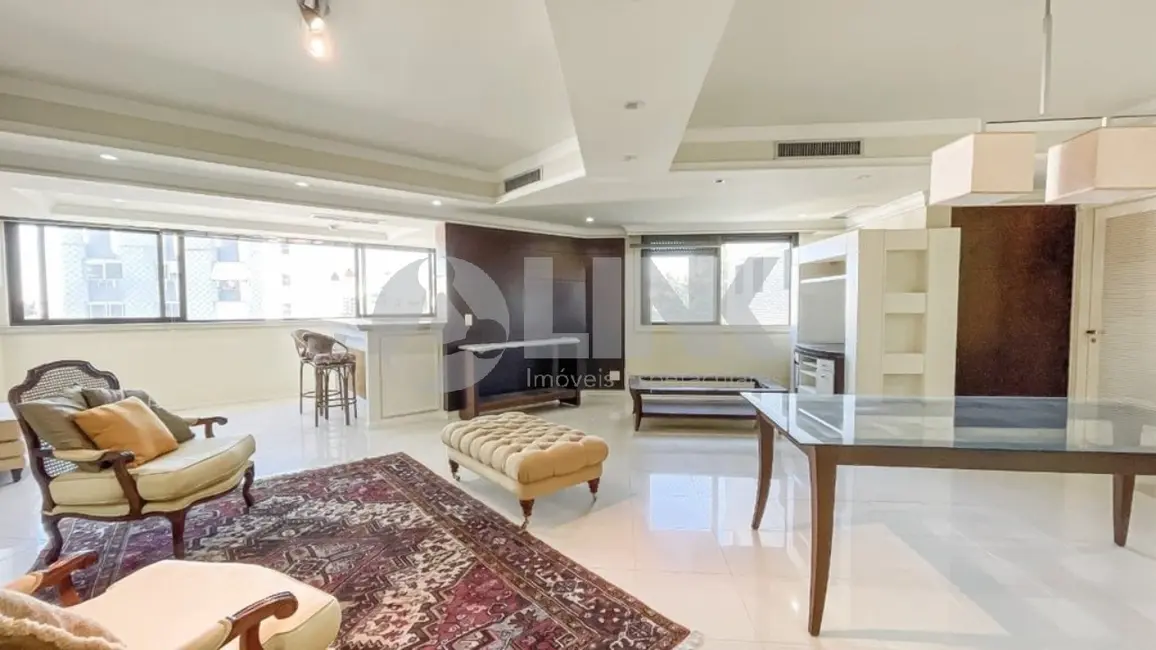 Apartamento com 3 quartos à venda, 159m2 em Bela Vista, Porto Alegre - RS - imagem 3 Foto 3 de Apartamento com 3 quartos à venda, 159m2 em Bela Vista, Porto Alegre - RS