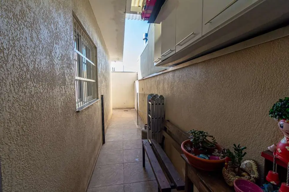 Casa com 2 quartos à venda, 52m2 em Igara, Canoas - RS - imagem 7 Foto 7 de Casa com 2 quartos à venda, 52m2 em Igara, Canoas - RS