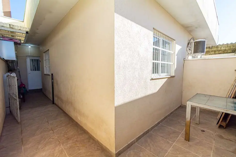 Casa com 2 quartos à venda, 52m2 em Igara, Canoas - RS - imagem 6 Foto 6 de Casa com 2 quartos à venda, 52m2 em Igara, Canoas - RS