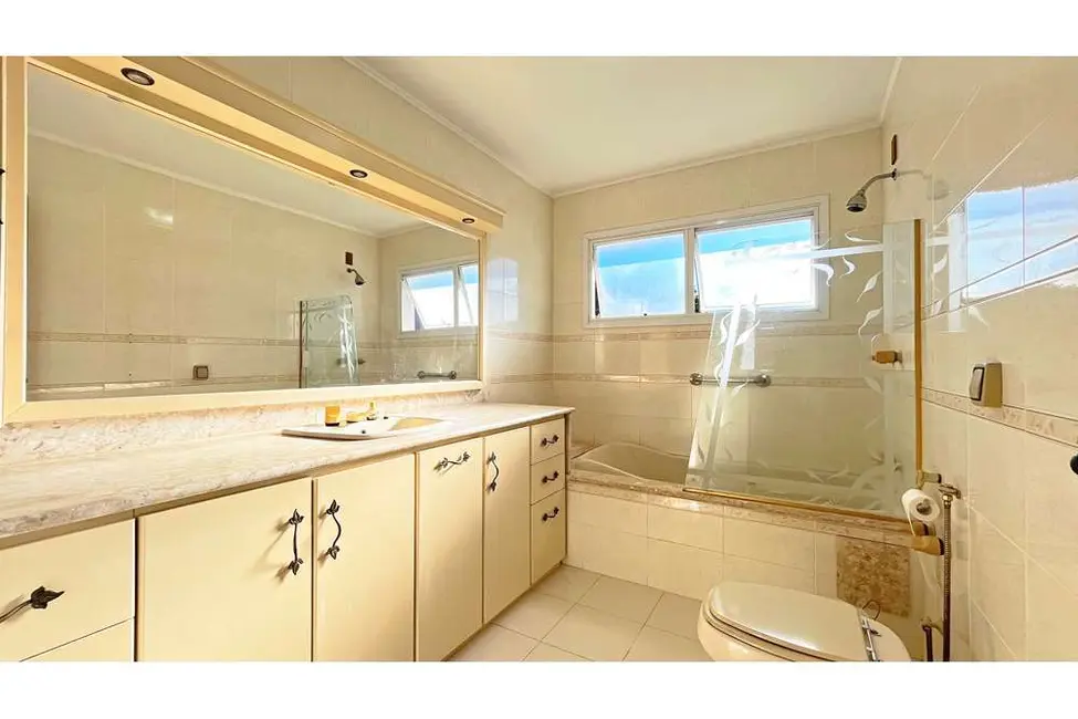 Foto 4 de Casa com 4 quartos à venda, 300m2 em Ipanema, Porto Alegre - RS